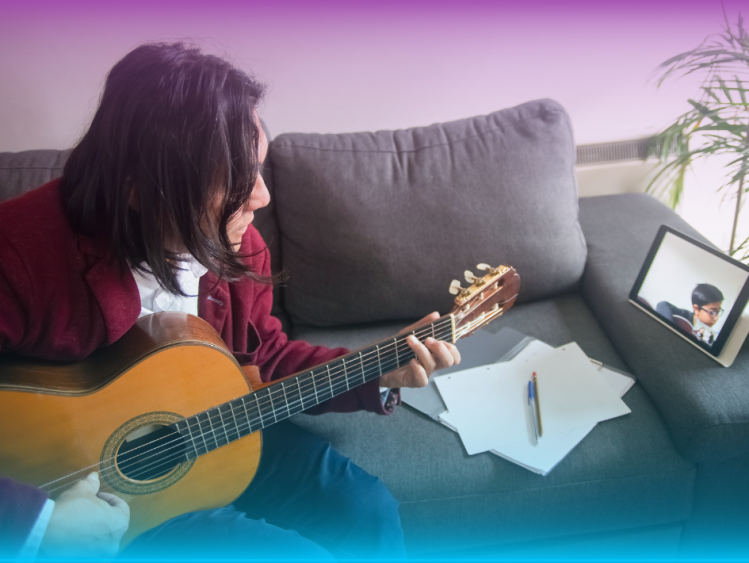 How to Stay Motivated While Learning Acoustic Guitar Online